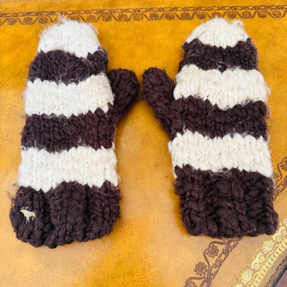 Abercrombie & Fitch Accessories - Abercrombie & Fitch A&F Womens Brown & Cream Wool Chunky Warm Mittens
